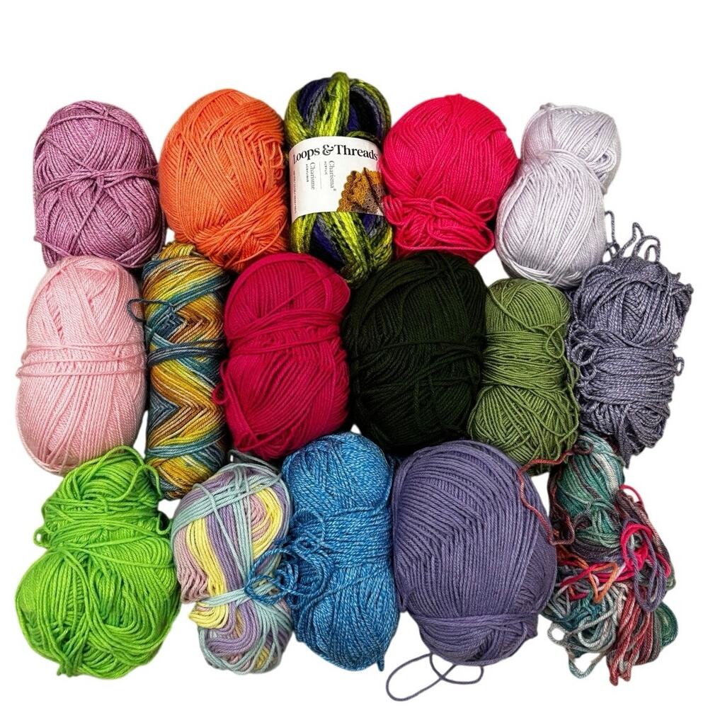 Bundle of Yarn - 16 Skeins